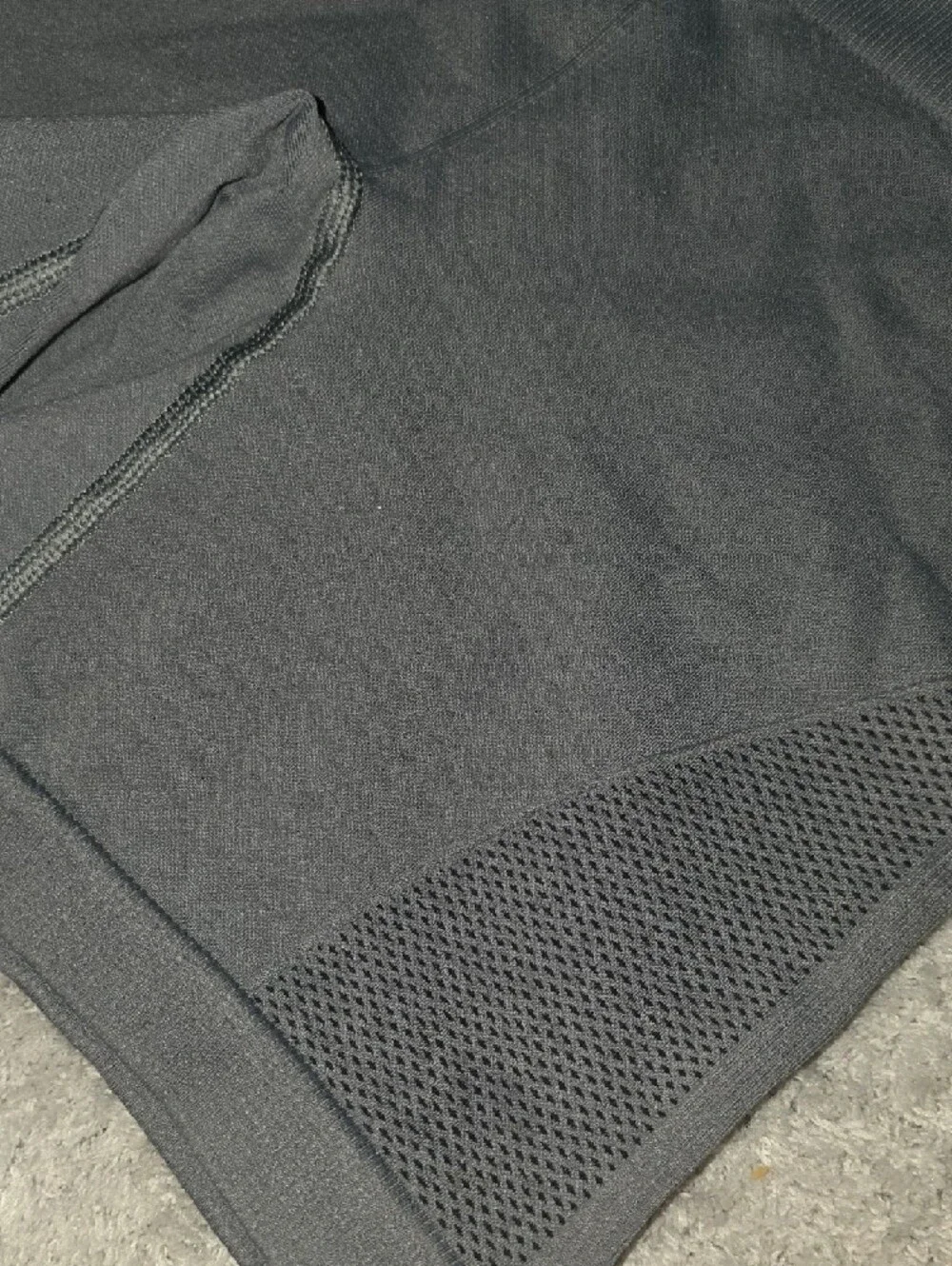 Lululemon Dark Gray Seamless High-Rise Shorts - Picture 4 of 4